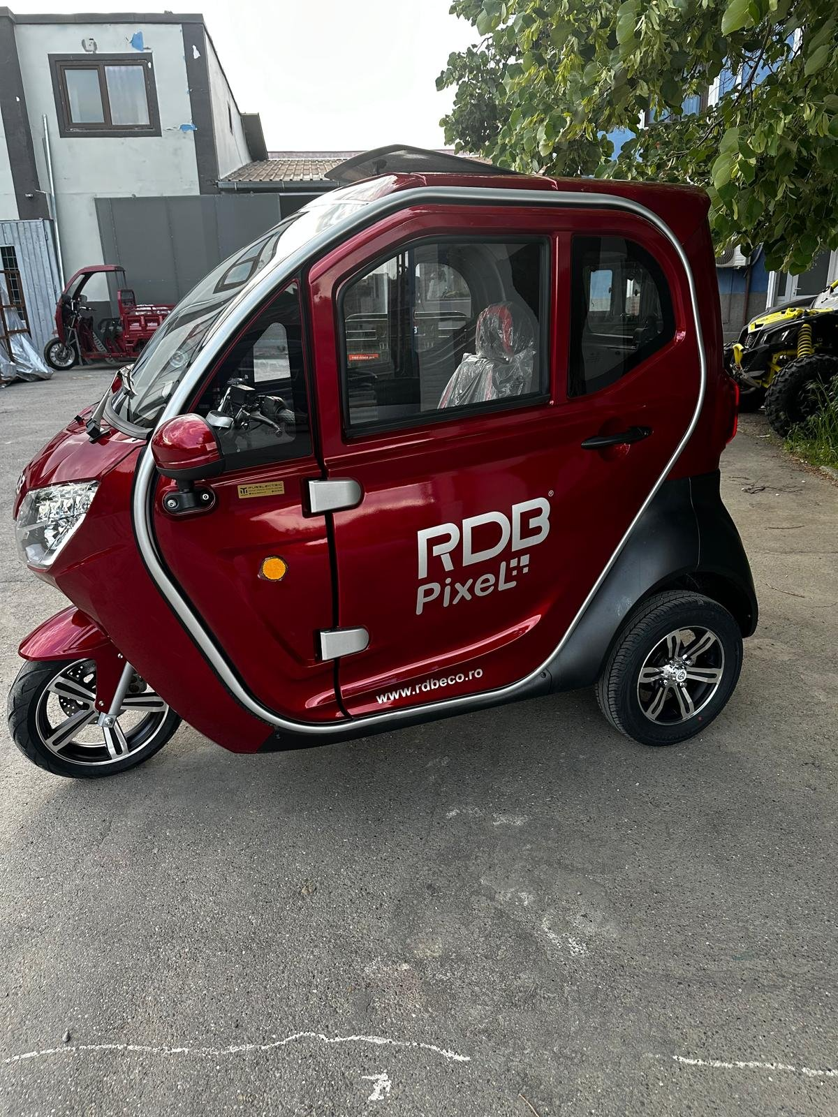 Masina electrica cu 3 roti RDB PIXEL, 2100W, fara permis, omologata RAR