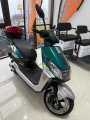 AMR HS, Scuter Electric Fără Permis, 25 KM/H, Omologat RAR, 2200W, Carte RAR Gratuită