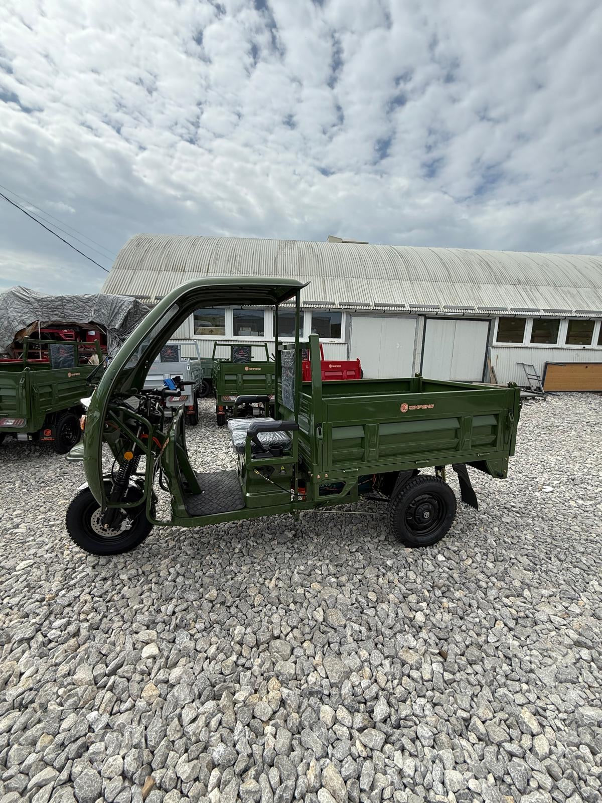 AMR 350, Triciclu Electric Basculabil, Cu  Semicabina, 25 Km/H, Omologat RAR, 2000W, Carte RAR Gratis