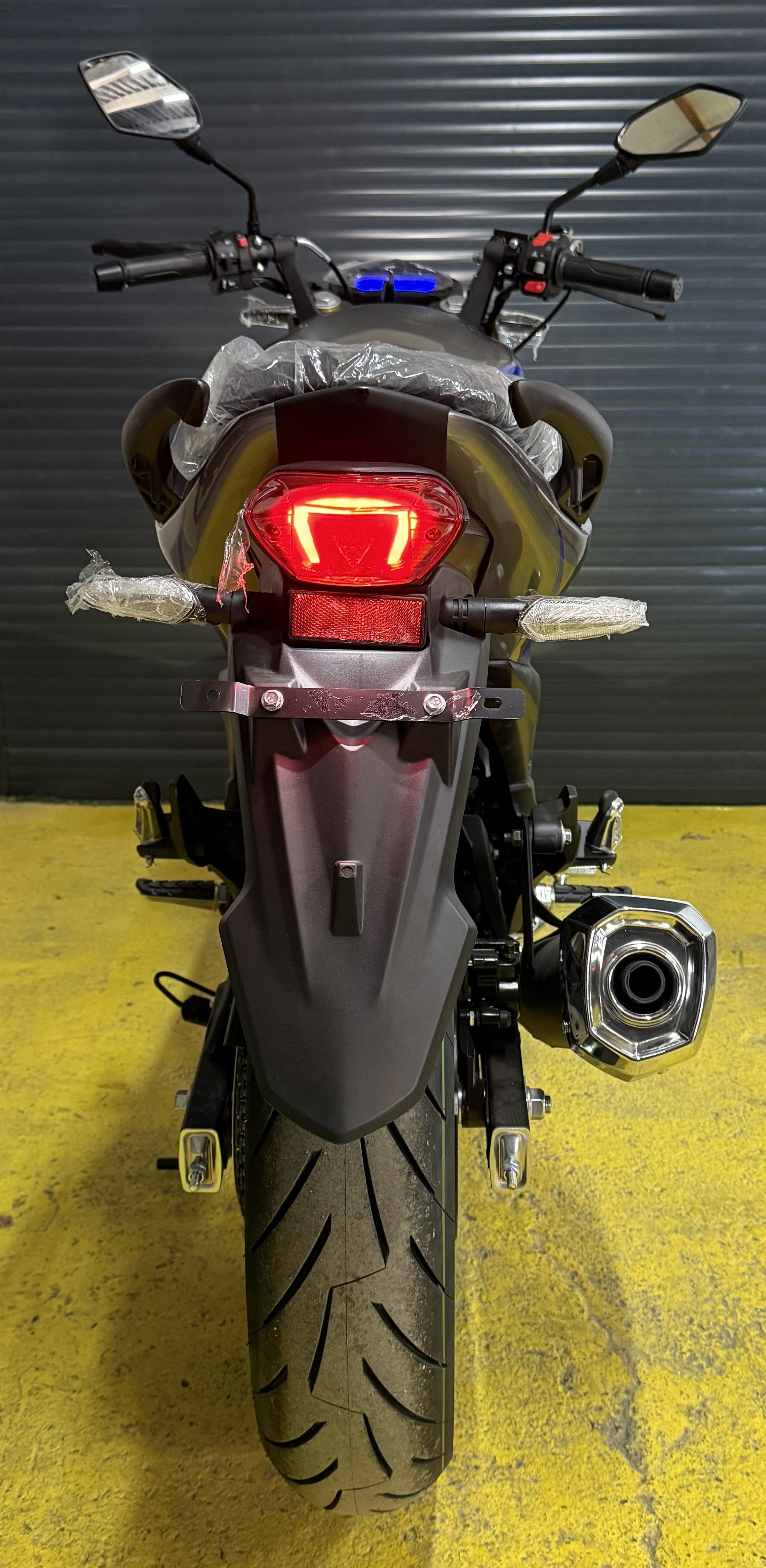Kuba Terra 125 CC, Cutie Manuala, CBS