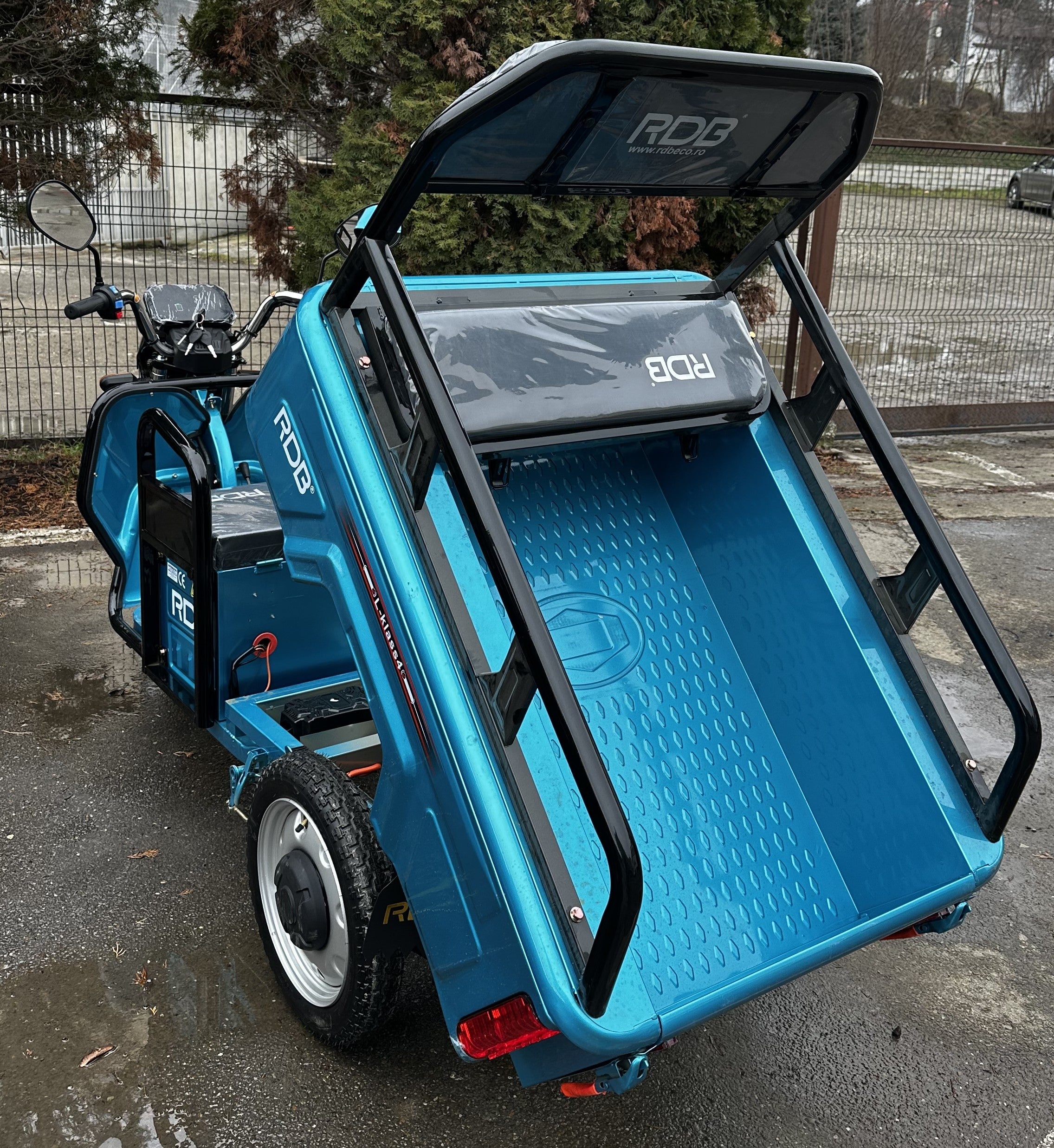 Triciclu electric basculabil L-Klass,1600W, fara permis, cu reductor