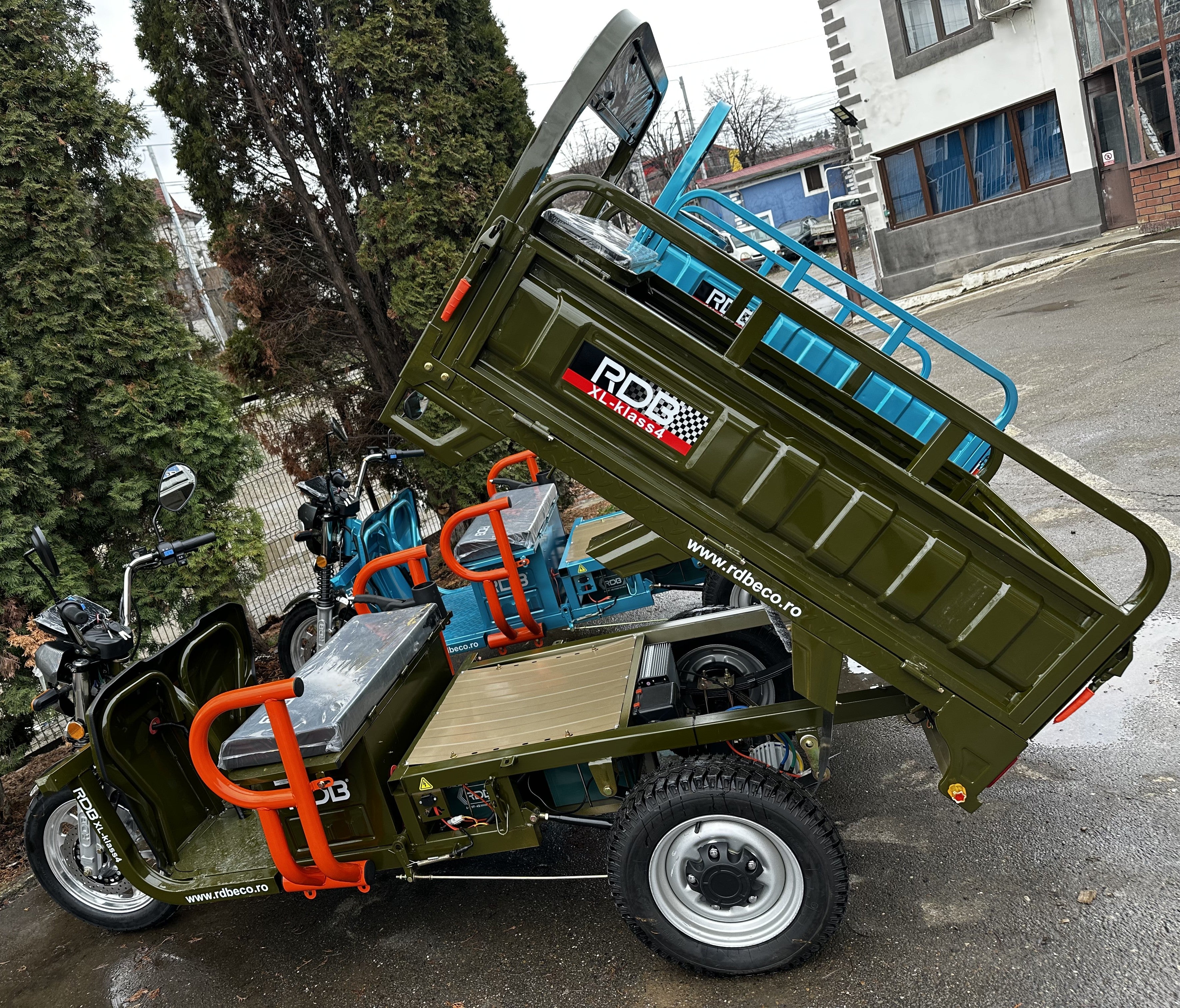 XL4, 4000W, triciclu electric cu benă, basculabil, fără permis