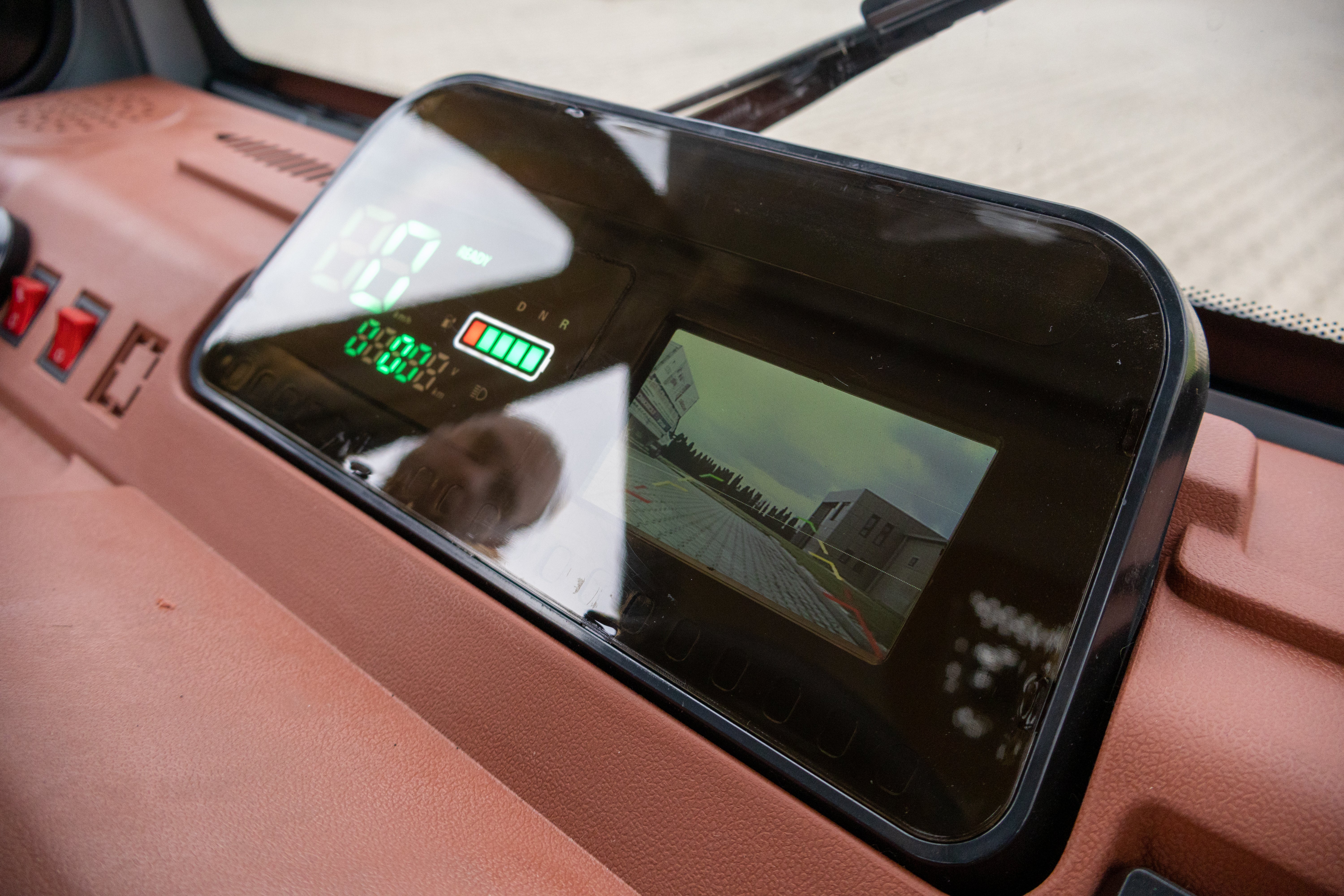 Kuba Skyvan, 25km/h, Fara Permis, Model 2026, 3000W, autonomie max 70 km