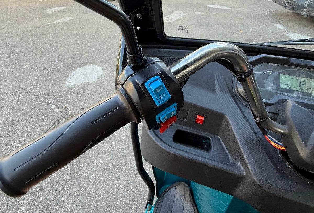 RDB XM Klass, Triciclu Electric fara permis, basculabil , Radio , Bord complet , Bluetooth, Omolgat RAR