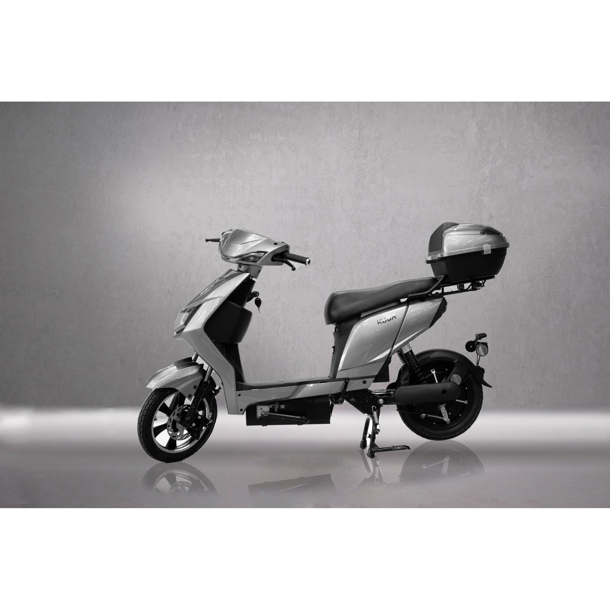 RKS Eco Rider MQ, scuter fara permis, echipat cu pedale, omologat RAR