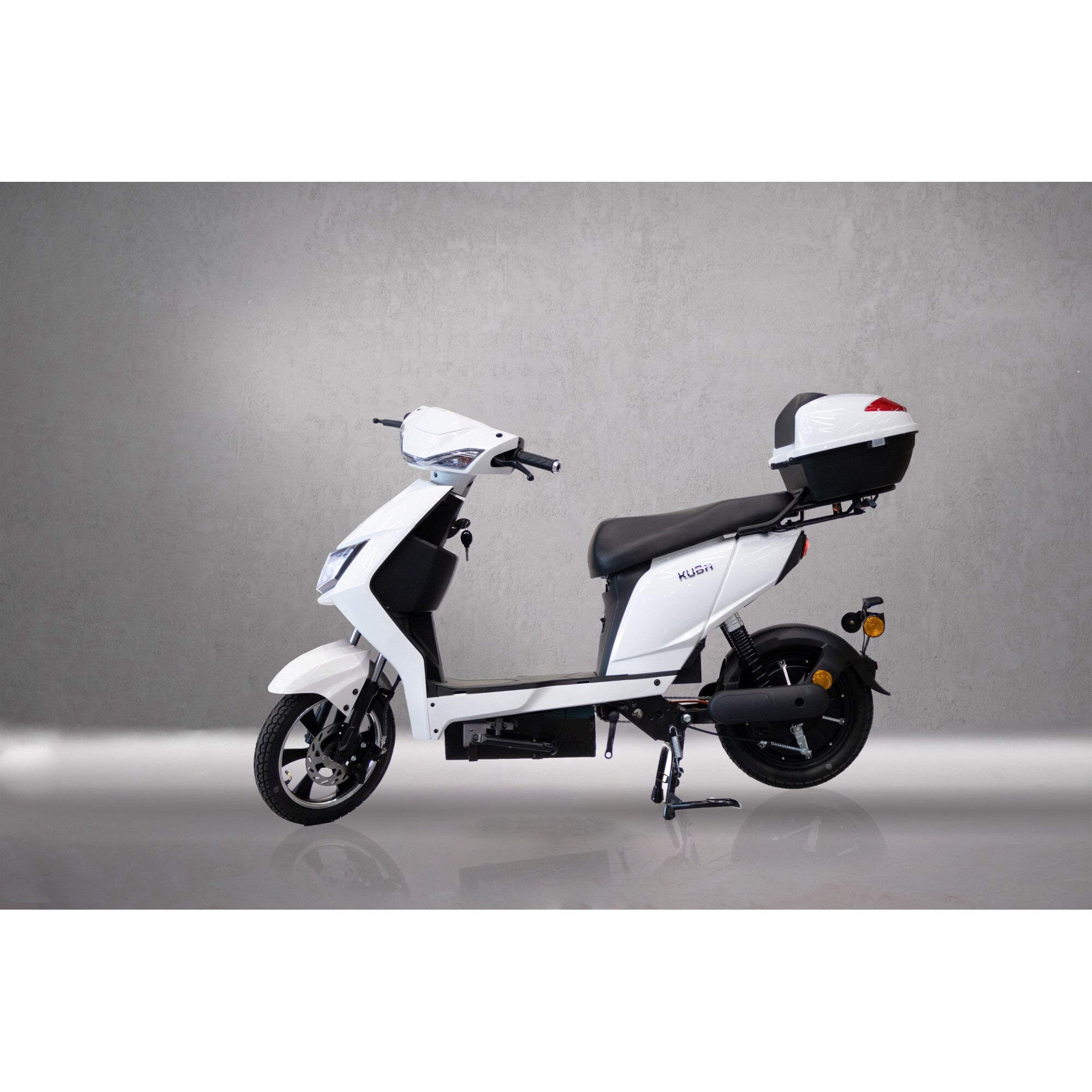 RKS Eco Rider MQ, scuter fara permis, echipat cu pedale, omologat RAR