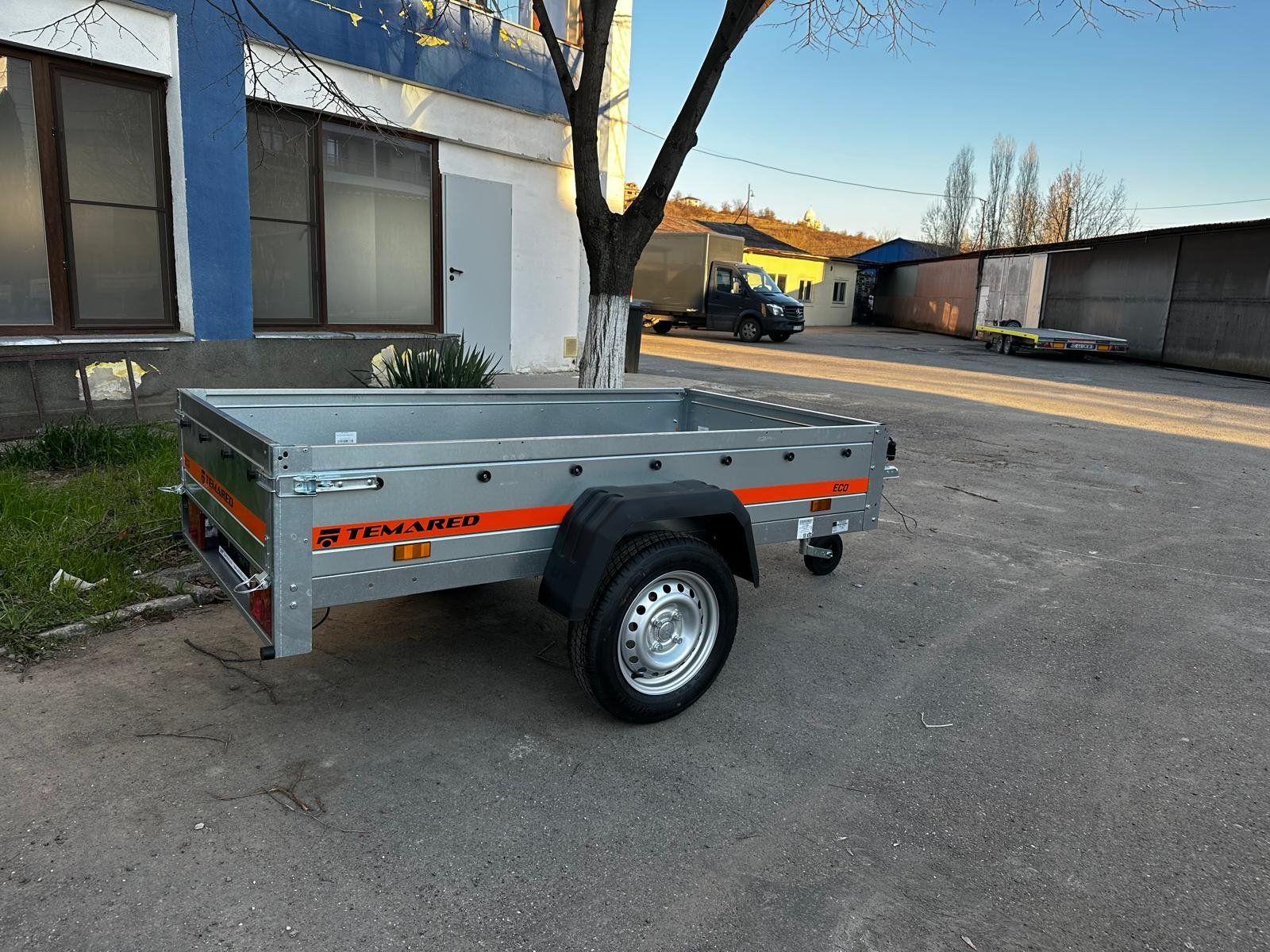 Remorca 750 kg Temared Eco 200x106x32 cm cu Sasiu Ranforsat, 130 km/h TEMARED